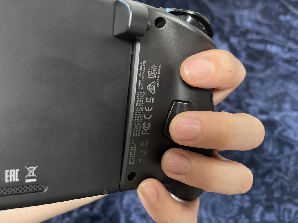 【レビュー】『ホリ グリップコントローラー for Nintendo Switch』は携帯モード特化！任天堂ライセンス付き