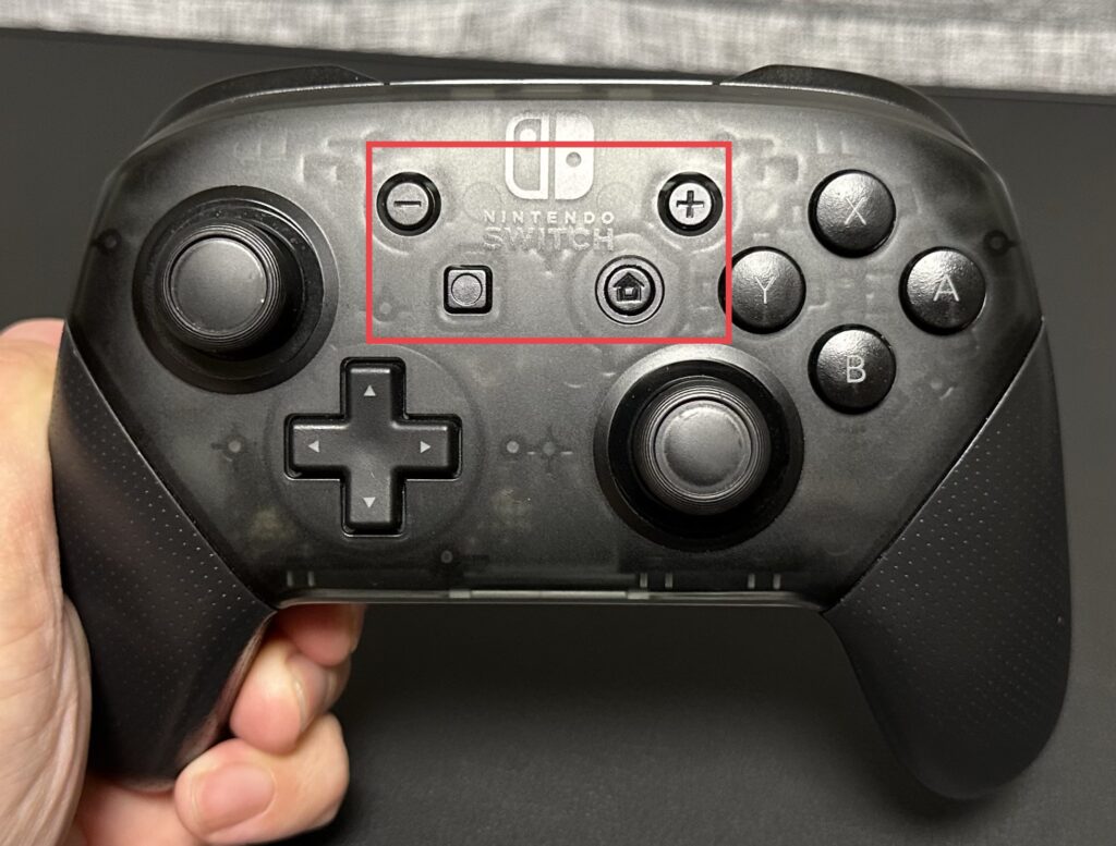 【レビュー】『Nintendo Switch Proコントローラー』Switchを楽しむための機能がほぼ揃った、これで間違いない純正コントローラー【プロコン】